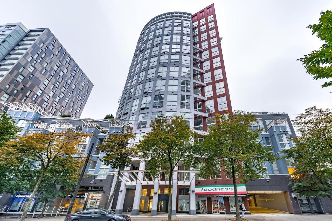 Rare Find Loft With Full Kitchen At Heart Of Downtown Daire Vancouver Dış mekan fotoğraf